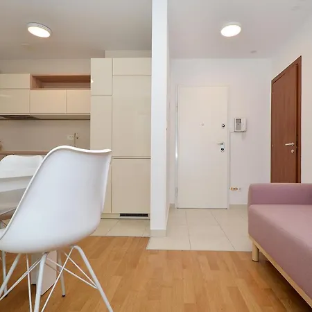 Luka Apartamento *